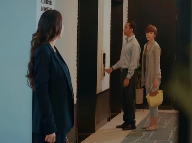 Arini kembali berhadapan dengan masa lalunya. (Courtesy of MAX Pictures)