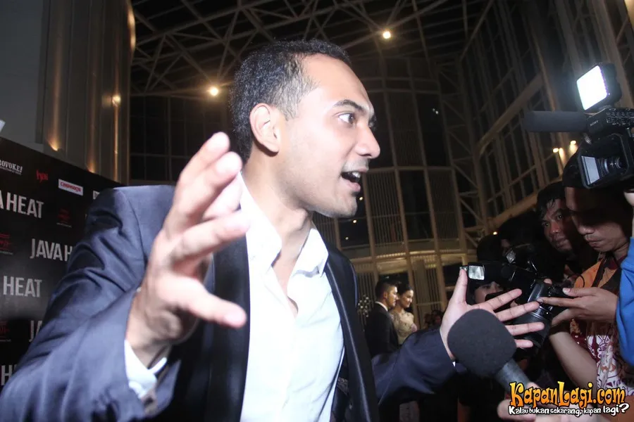 Ario Bayu menjadikan pengalaman tinggal di Selandia Baru sebagai background.