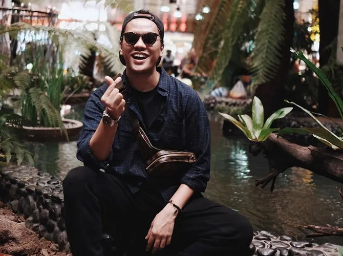 Arief Muhammad, dulunya dikenal lewat akun Twitter @poconggg. © Instagram/ariefmuhammad