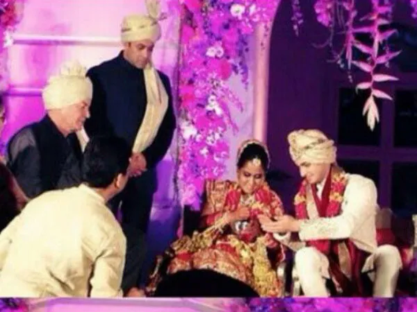 Salman tak tanggung-tanggung menggelar pesta pernikahan Arpita. @pinkvilla