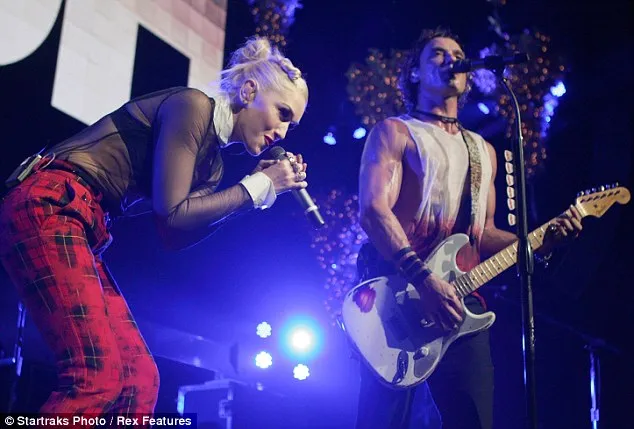 Saat ini, Gavin - Gwen telah mempunyai dua orang anak, Kingston dan Zuma. Rumah tangga mereka pun terhitung bersih dari gosip @dailymail.com