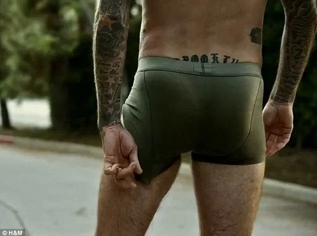 Pantat ini benar milik Beckham