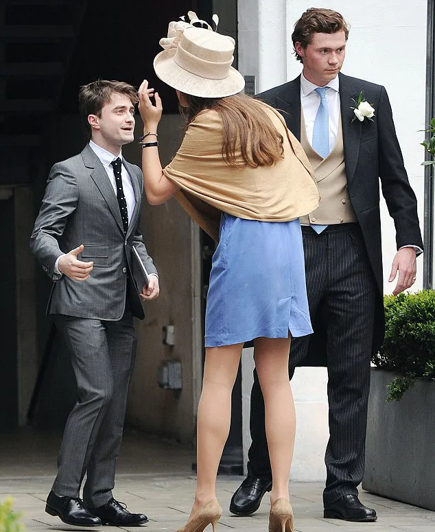 Harus mendongak. @dailymail