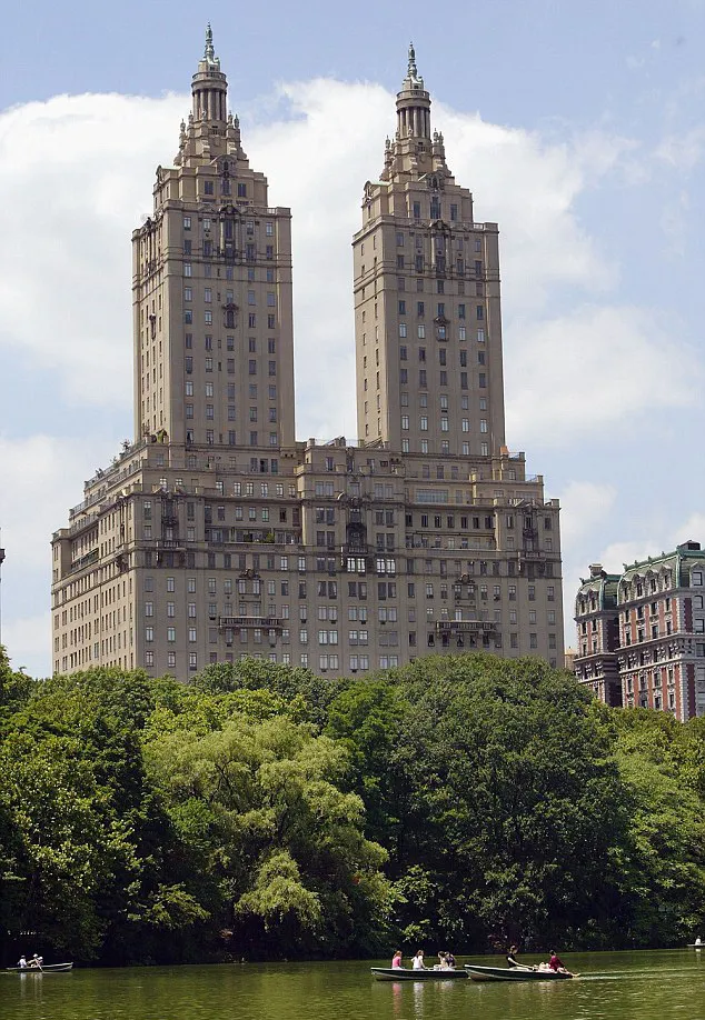 Inilah gedung apartemen mewah Bruce Willis dan Demi Moore. @dailymail.co.uk
