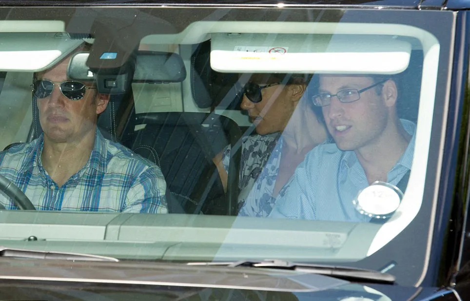 Kate Middleton dan Pangeran William beserta royal baby, ke mana? @dailymail.co.uk