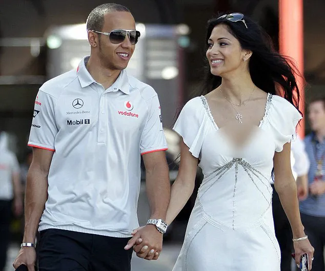 Lewis dan Nicole saat masih mesra. @dailymail.co.uk