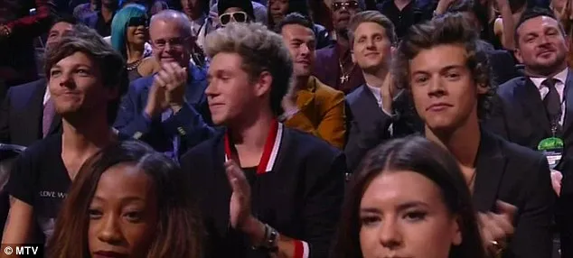 Harry Syles, tersenyum kecut @foto: MTV