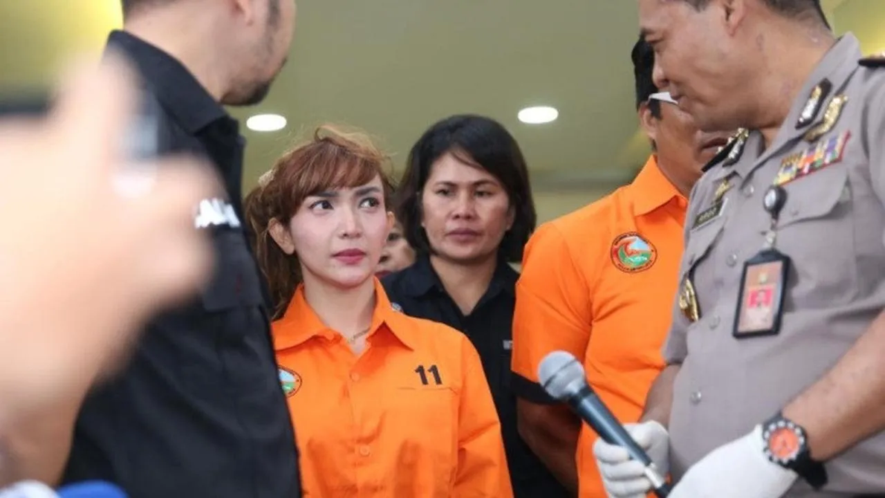 Roro Fitria tertangkap atas kasus narkoba (credit: via liputan6.com)