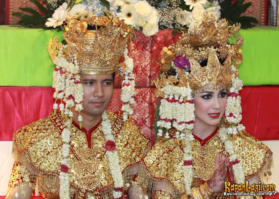 Arumi Bachsin dan Emil Dardak