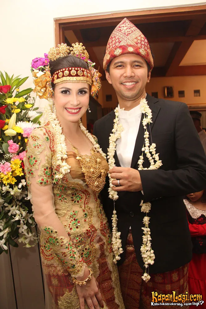 Arumi Bachsin - Emil Dardak/@Foto: KapanLagi.com®/Busan