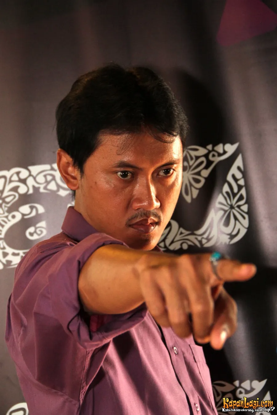 Arya Wiguna dinilai telah lupa tujuan awal untuk membuka kedok Eyang Subur.