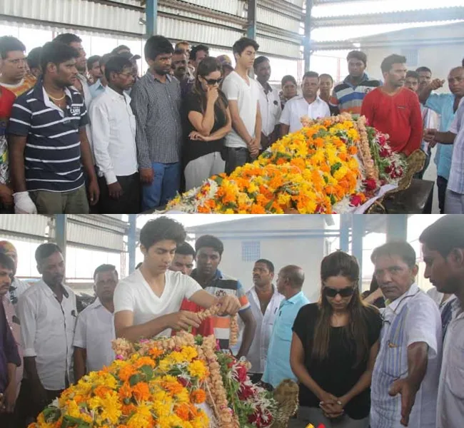Ini dia potret kesedihan Gauri dan Aryan Khan saat melayat Subhash Dada @filmibeat.com