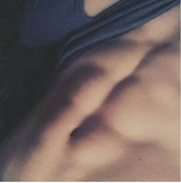 Aryan Khan lagi-lagi pamer perut sixpack menggoda © Instagram.com/iamaryankhan