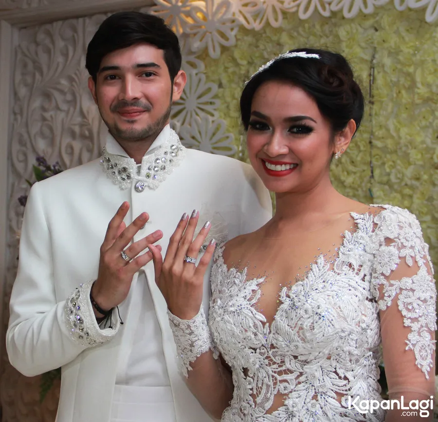 Konsep pernikahan Aryani dan Donny, serba putih! © KapanLagi.com/Muhammad Akrom Sukarya