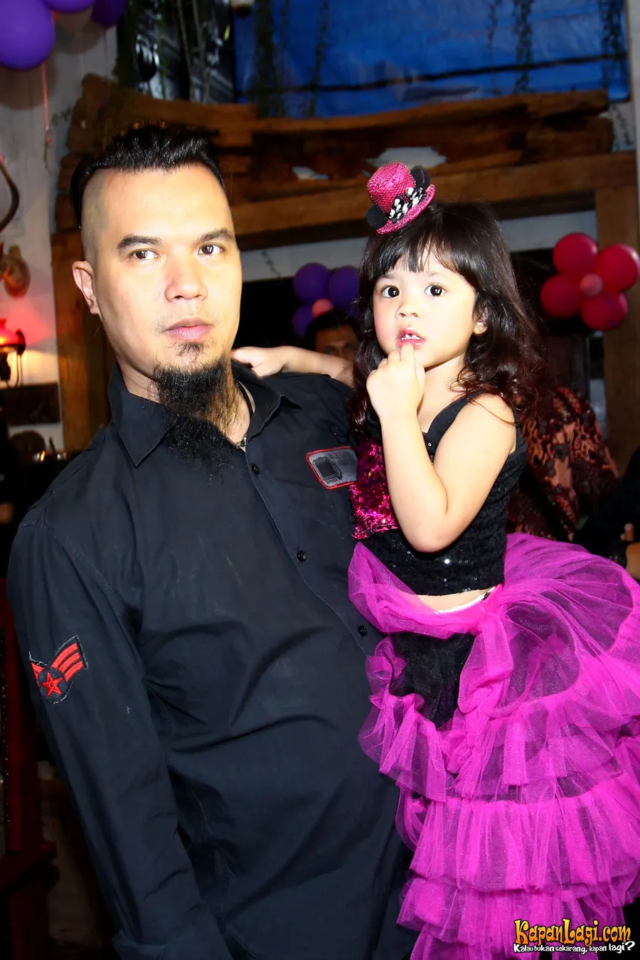 Safeea suka lagunya Geisha. @KapanLagi.com®