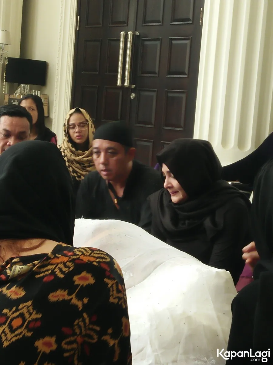 Ashanty Kabari Sang Ibu Meninggal, Ussy Pratama Ikut Kaget 