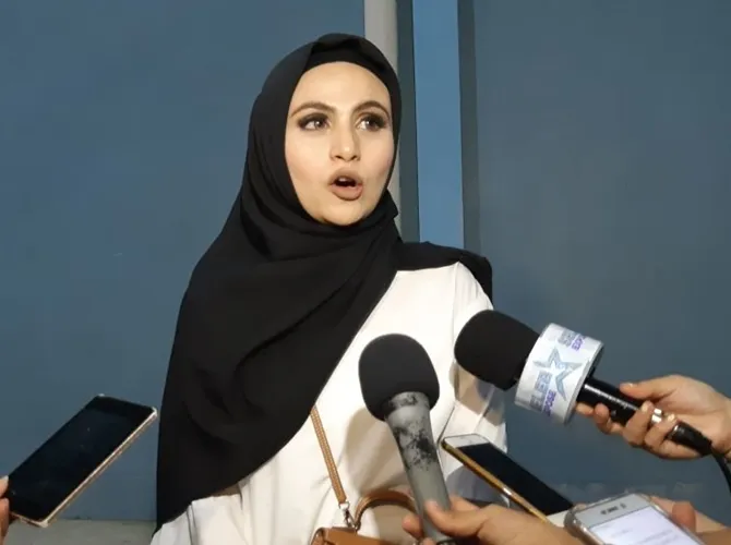 Asha Shara berbagi pengalaman pasca berhijab. © KapanLagi.com