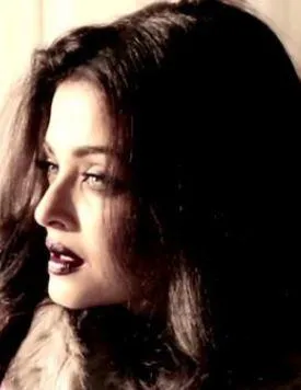 Aishwarya Rai tampil gotik, tetap cantik kan? @pinkvilla