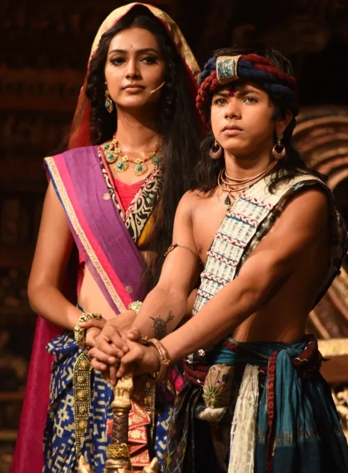 Serial 'Ashoka' akan segera tayang pada 11 Mei 2015 pukul 21.00 WIB. @nayani.in