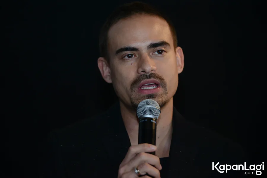 Ashraf Sinclair bocorkan promosi film 'BAYI GAIB' © KapanLagi.com®/Bayu Herdianto