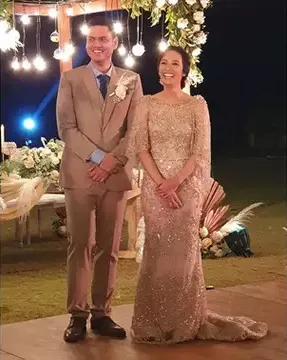 Asta RAN dan Istri ©instagram.com/nunisoetomo via liputan6.com