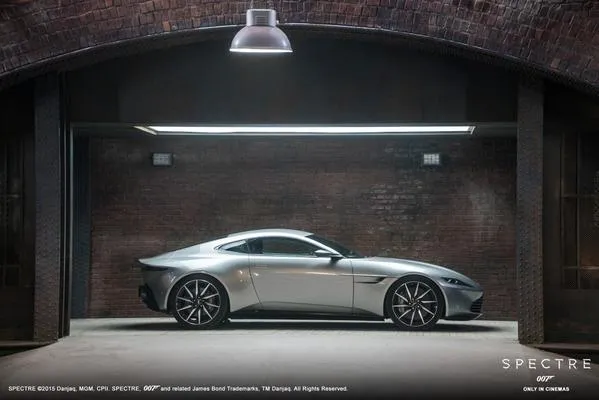 Inilah bentuk Aston Martin DB10 yang tujuh di antaranya dihancurkan dalam SPECTRE © twitter.com/astonmartin