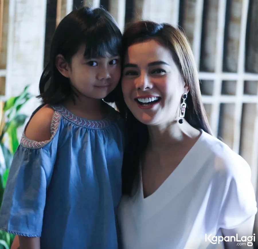 Astrid Tiar ceritakan perkembangan buah hatinya © KapanLagi.com/Budy Santoso