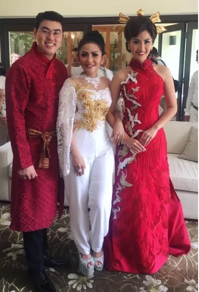Kristina ikut acara tea pai pernikahan Asty dan Hendra ©instagram/kristinadangdut