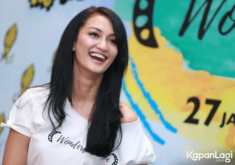 Atiqah Hasiholan didapuk untuk bermain di Wonderful Life. ©KapanLagi.com/Agus Apriyanto
