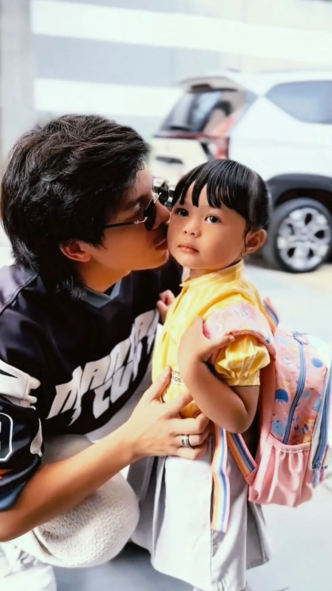 Momen Atta Halilintar Antar Ameena Berangkat Sekolah (Credit: Instagram/attahalilintar)