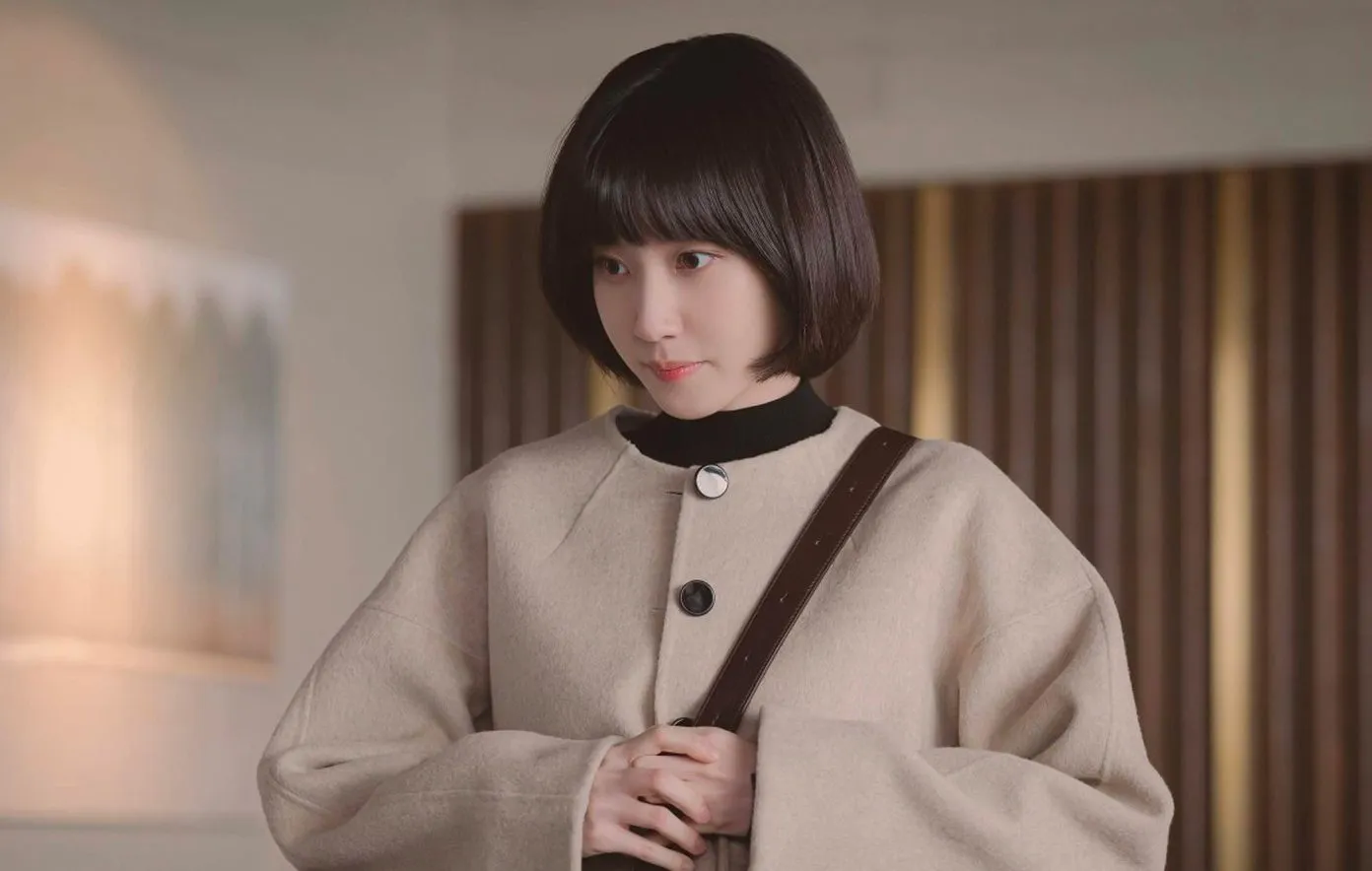 6. Mantel Park Eun Bin di EXTRAORDINARY ATTORNEY WOO