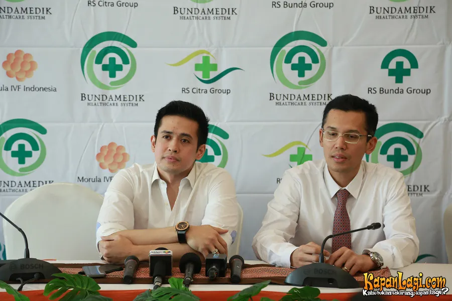 Bayi Olla Ramlan lahir di RS yang sama dengan Aufar. ©KapanLagi.com®