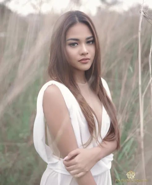 Aurel Hermansyah sering dikoemntari karena penampilannya dianggap terlalu dewasa © instagram.com/hijaumusik