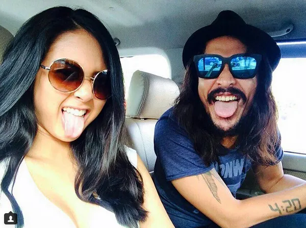 Kisah cinta Ello dan Aurelie Moeremans berawal dari sosial media. ©instagram.com/aureliealida