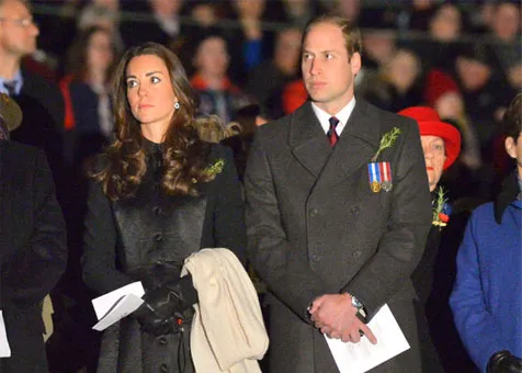 Kate Middleton dan Pangeran William @ eonline.com