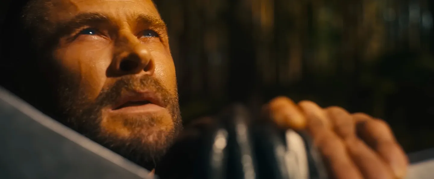 Thor berdoa agar bisa kalahkan musuh di AVENGERS: DOOMSDAY (cr: Marvel Studios)