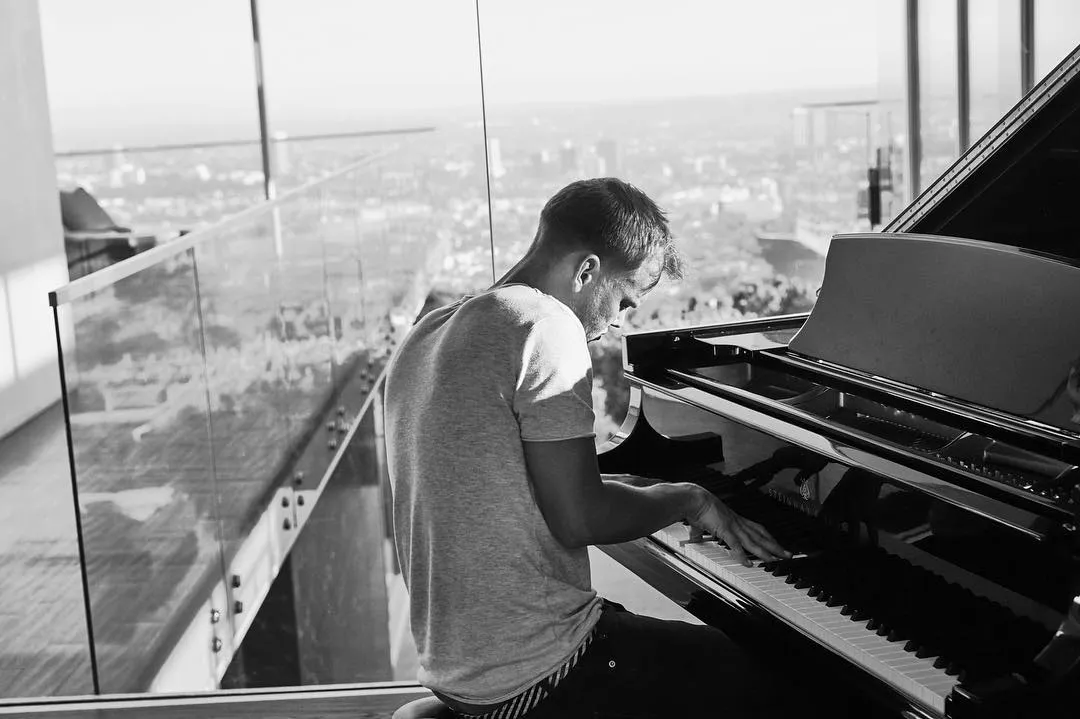 Avicii Alami Gangguan Kesehatan Mental