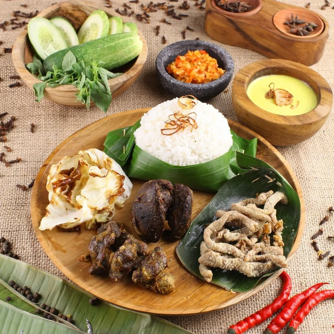 (c)instagram/ayampinggirjalan