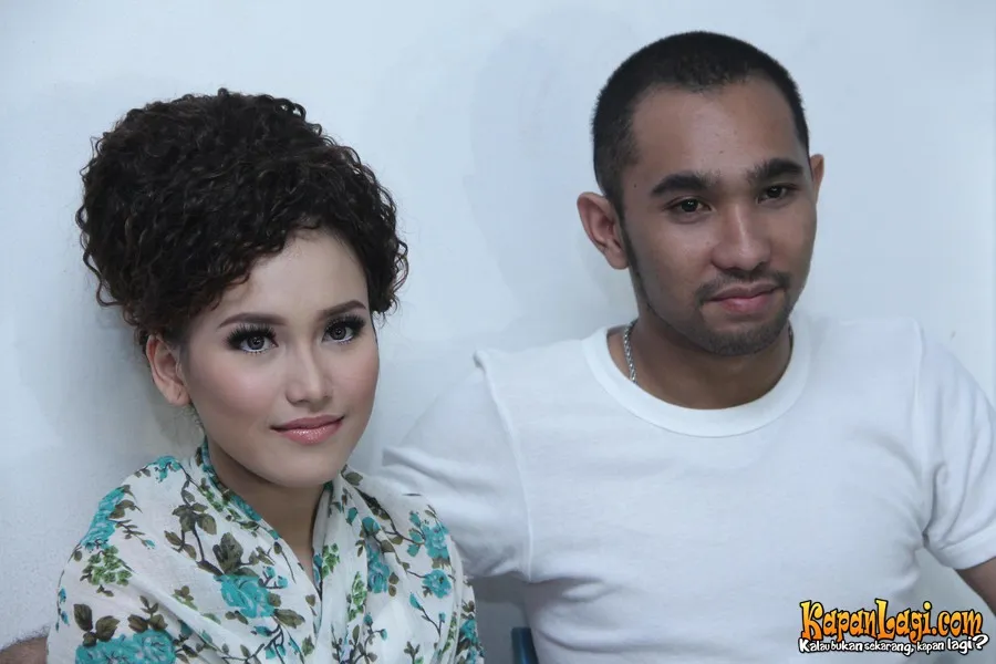 Ayu Ting Ting bantah sudah menikah siri