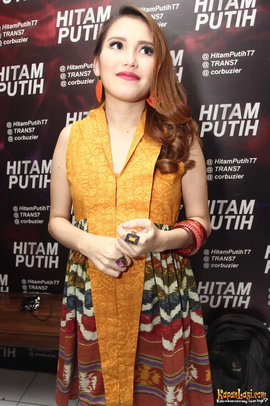 Ayu Ting Ting tak mau kabari Enji.