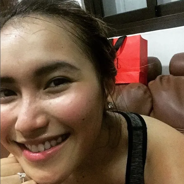 Ayu tetap cantik tanpa make up © instagram.com/ayutingting92