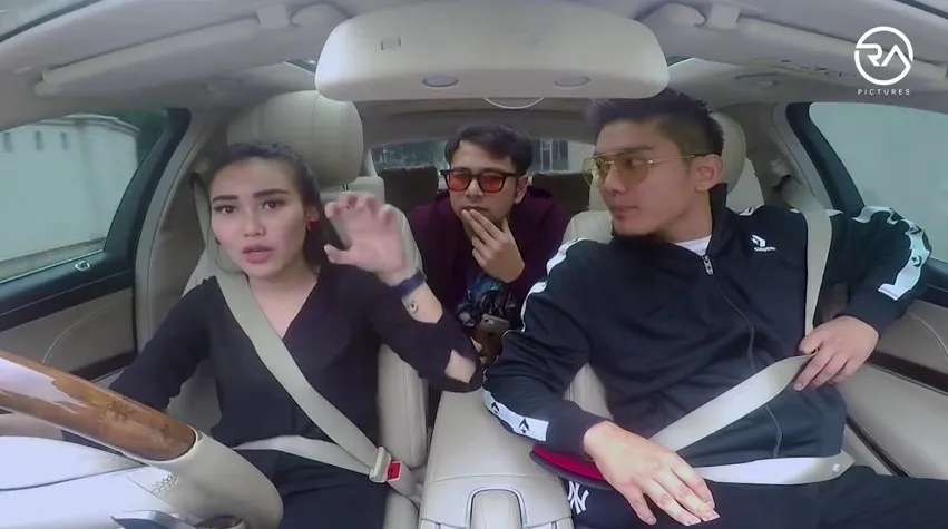 Ayu Ting Ting, Raffi Ahmad dan Boy William dalam satu video. Credit: via youtube.com