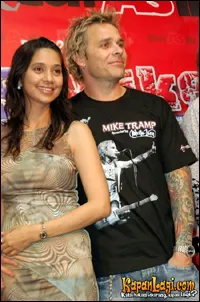 Ayu Azhari Berencana Bikin Album Bareng Mike Tramp 