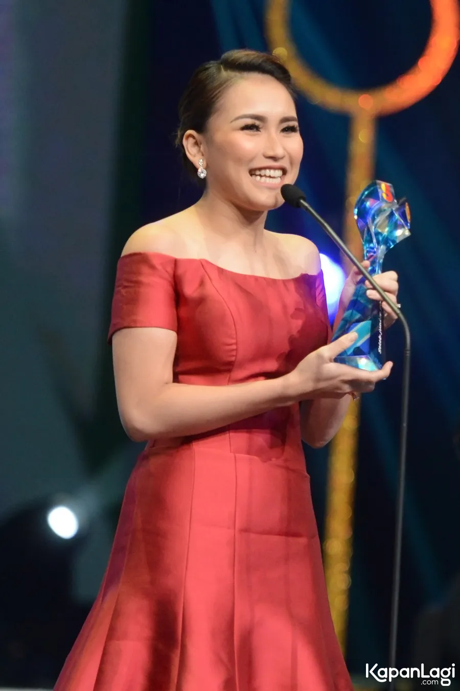 Ayu Ting Ting ingin kesalahan Zaskia Gotik dimaafkan © KapanLagi.com®/Bambang E Ros
