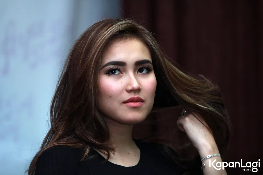 Ayu Ting Ting meluncurkan video klip terbaru berjudul Kekasihku. ©KapanLagi.com/Muhammad Akrom Sukarya