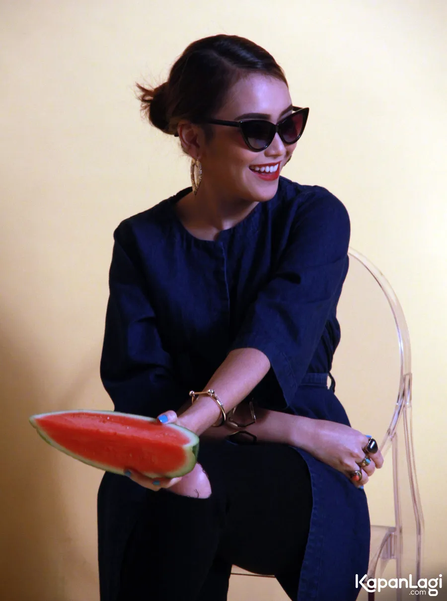 Ayu Ting Ting anggap terserah dirinya mau berlibur ke mana saja. ©KapanLagi.com/Muhammad Akrom Sukarya