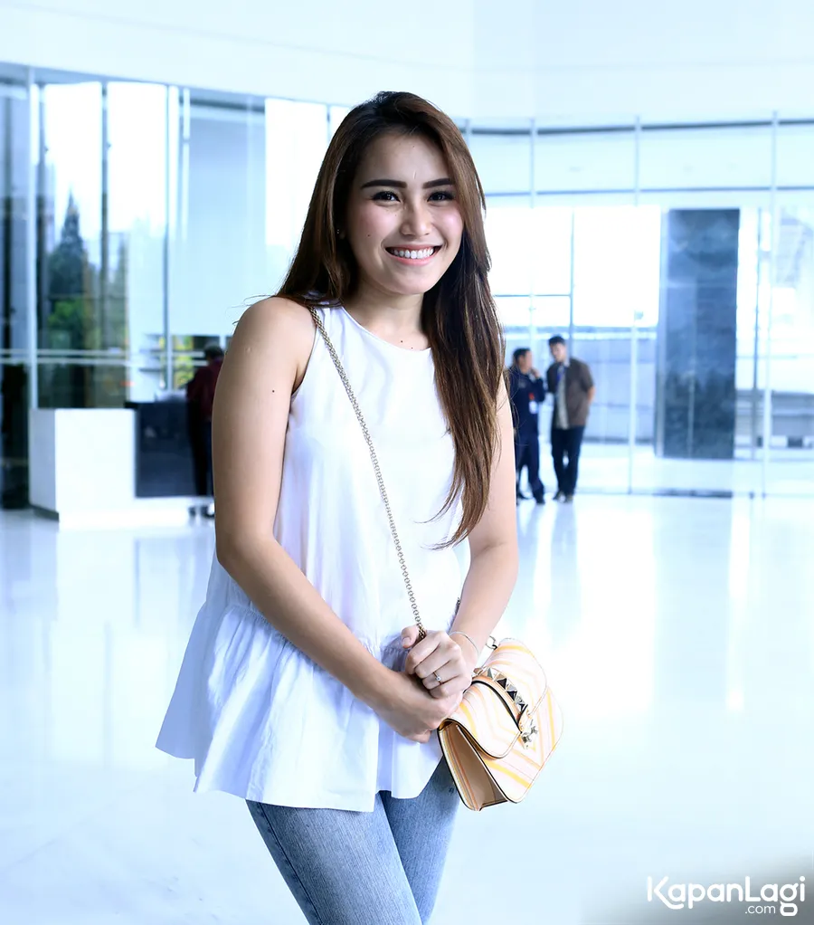 Akankah Ayu habiskan liburan akhir tahunnya dengan Raffi?/©KapanLagi.com®/M. Akrom Sukarya