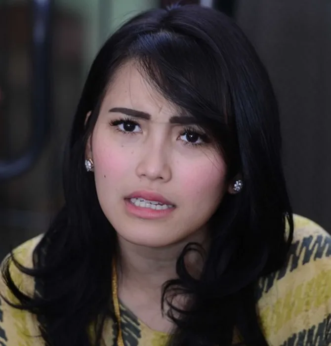 Ayu Ting Ting tak ingin ambil pusing dengan komentar Deddy Corbuzier. © KapanLagi.com/Bayu Herdianto