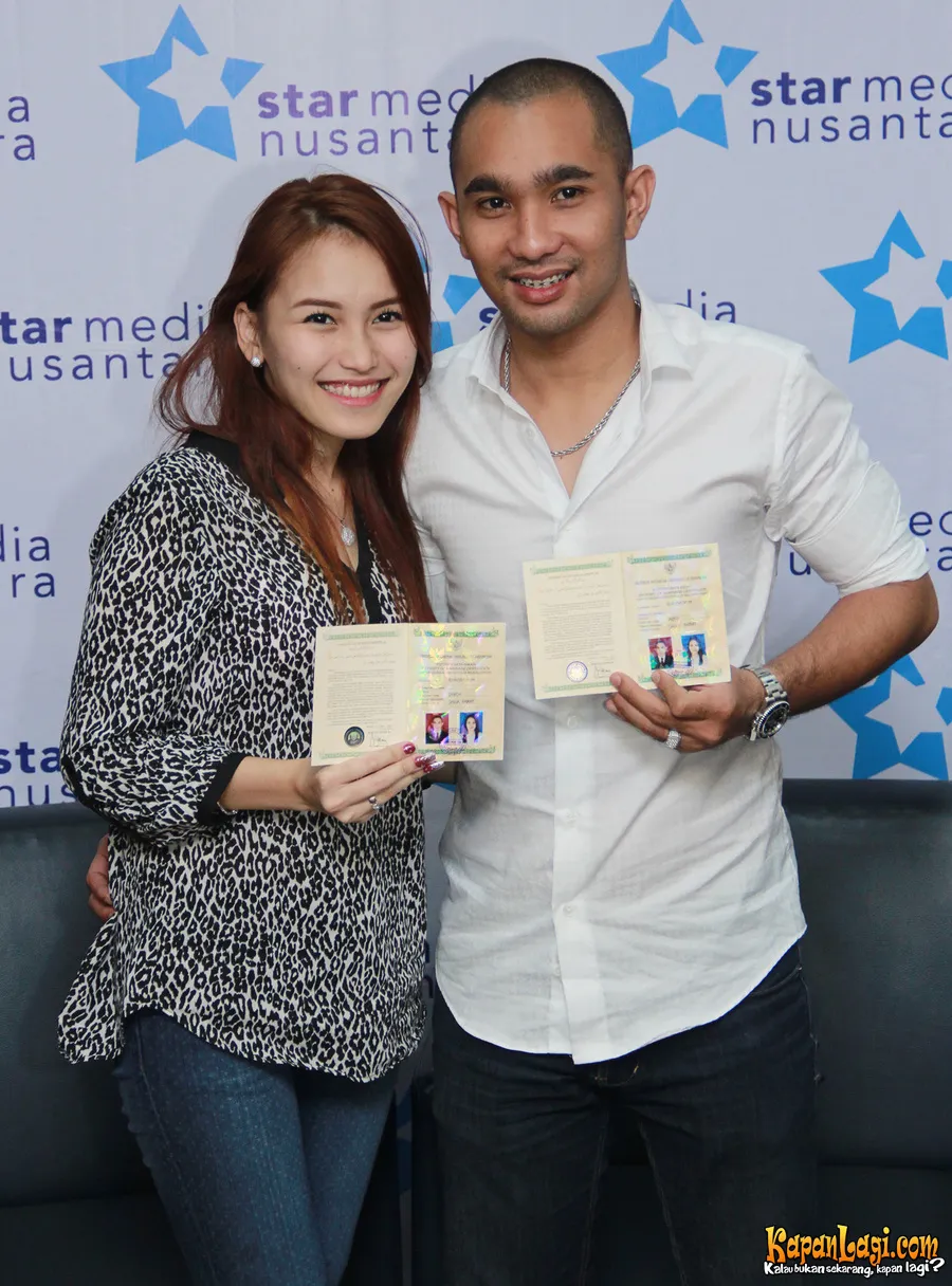 Ayu Ting Ting membenarkan pertengkarannya dengan Enji diawali permintaan resepsi sederhana.