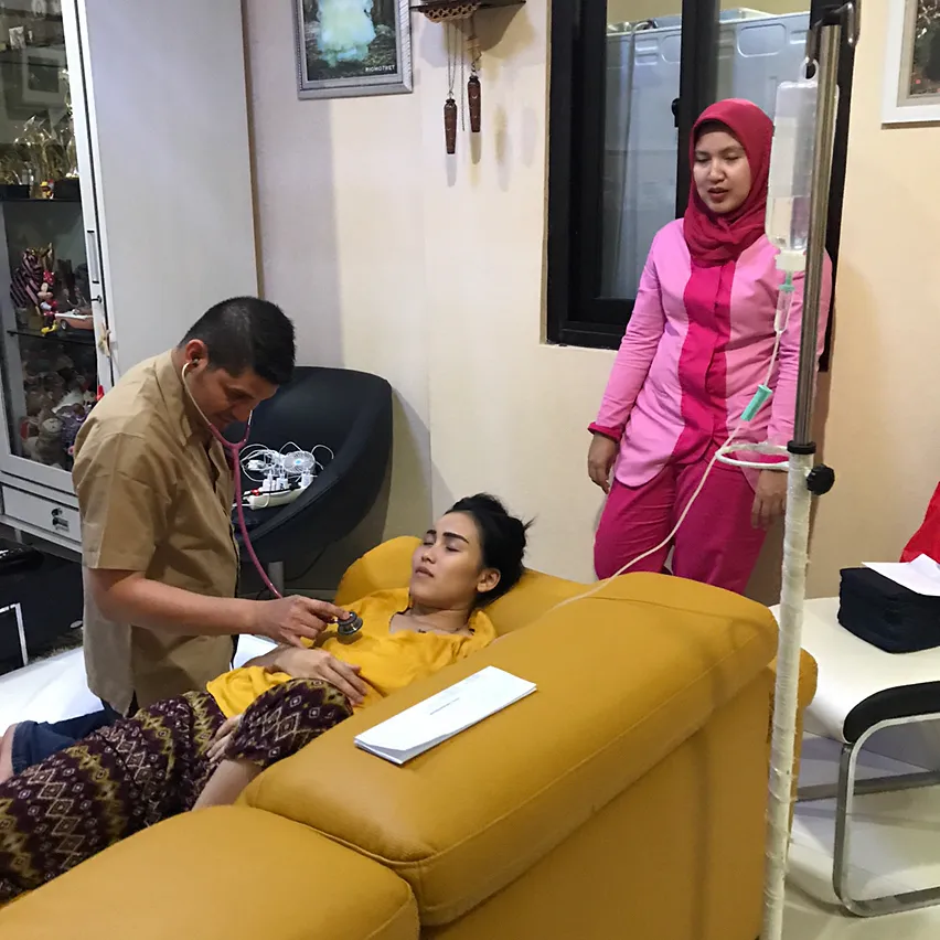 Ayu Ting Ting sedang sakit. © Instagram/syifaasyifaaa